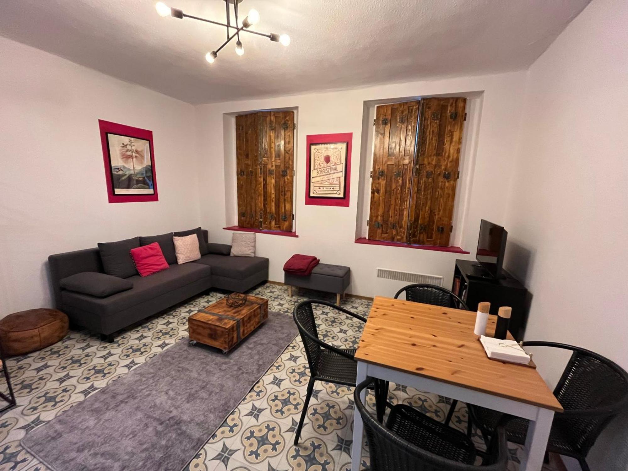 Porta Pink Apartment Budapest Exterior photo
